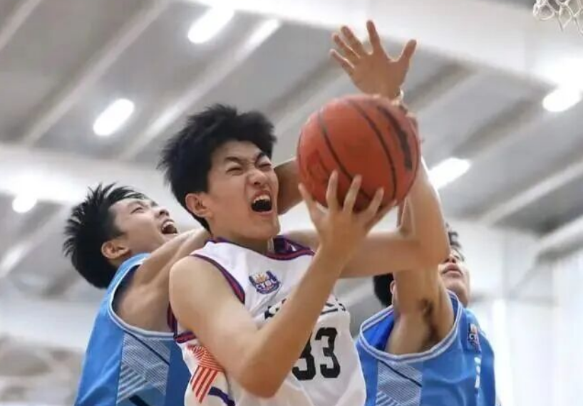 广东男篮注册7人:徐杰张昊张皓嘉均只剩一年B类合同 进入合同年